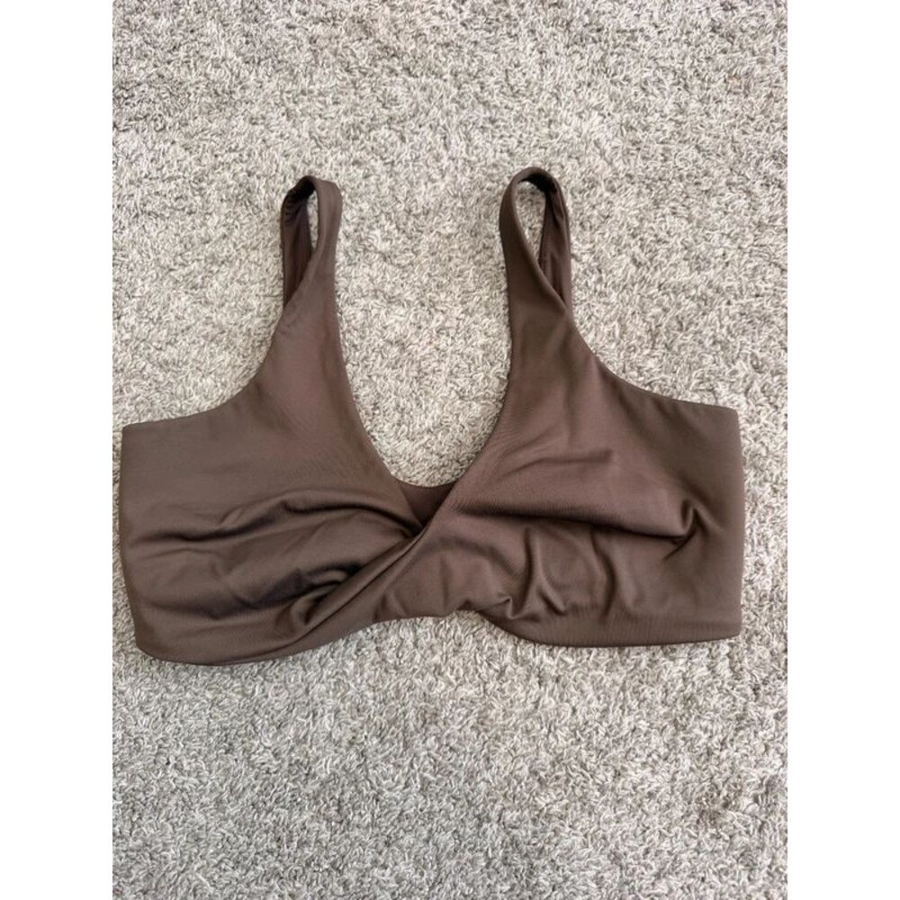 Nike SKIMS Size Large Sports Bra